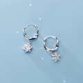 wholesale S925 silver ear studs, fashionable and fresh, diamond-encrusted floral design, elegant twisted earrings G3769-0-1