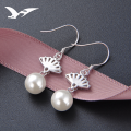 wholesale S925 Sterling Silver Fashion Pearl Earrings Simple Shell Pearl Small Fan Ear Studs for Women with Inlaid Zirconia-0-2