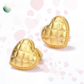 wholesale S925 silver plated with 9K gold vintage-style love Valentine's Day earrings, lightweight luxury classical geometric heart-shaped earrings for women-0-0