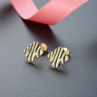 wholesale S925 silver gold-plated diamond-inlaid rhombus drop oil earrings for women, Korean and Japanese style creative and unique wholesale ear accessories-Gold earrings with plastic earplugs  925 silver