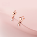 wholesale Sterling silver sweet short heart ear studs with a single diamond, fashionable and elegant earrings for gift G6654-0-0