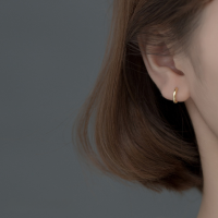 wholesale S925 silver plated 9K gold delicate small shell pearl retro moon goddess necklace for women, curved moon geometric necklace-Shell beads 925 silver