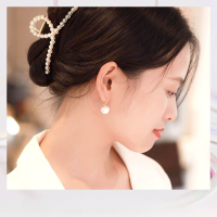 wholesale 18K Gold Japanese Akoya Pearl Earrings for Women, Perfectly Round with Strong Luster, Hook Design, High Heel Style, Fashionable and Versatile Ear Studs-18K white>7-8mm