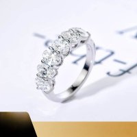 wholesale 18K Gold Oval-Shaped Row of Lab-Grown Diamonds Stacking Ring, Minimalist and Niche Diamond Ring for Proposal-1.4ct (small version)