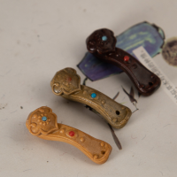 wholesale Metal sandalwood carving inlaid with "Wan Shi Ru Yi" purple sandalwood, green sandalwood, and old mountain sandalwood pendant DIY necklace sweater chain pendant-Rosewood