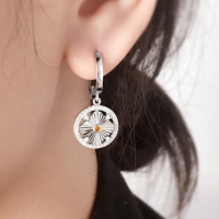 wholesale 925 Sterling Silver European and American Fashion Four-Leaf Clover Embossed Heavy Work Earrings for Women Wholesale-925 Sterling Silver Necklace 925 Silver