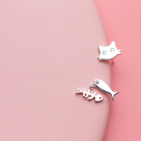wholesale S925 Silver Earrings for Women, Korean Style Asymmetric Diamond-Encrusted Cat and Fish Studs, Cute E7471-S925 silver pair>925 silver