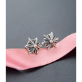 wholesale S925 sterling silver retro floral stud earrings, unisex cross flower chic Korean-style trendy accessories-0-2