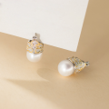 wholesale S925 Sterling Silver Retro Royal Crown Gold-Plated Pearl Cloud Ear Clasp Design Earrings M06693-0-3
