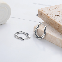 wholesale S925 Sterling Silver Retro Korean Geometric Ins Minimalist Braided Twist Ear Cuff for Women, Versatile for Commuting-459FR/approximately 3g/pair 925 silver