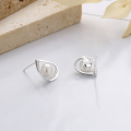 wholesale S925 sterling silver irregular teardrop-shaped spliced pearl earrings, French luxury style, gentle and elegant earrings for women-0-1