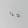 wholesale S925 silver small and delicate earrings for ear care, round stud earrings for women, Japanese and Korean style, summer fresh ear accessories M00296-0-1