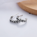 wholesale S925 Sterling Silver Nordic Minimalist Style C-Hoop Feather Texture Inlaid with Black Zircon Ear Studs Fashion Accessories Earrings-0-1