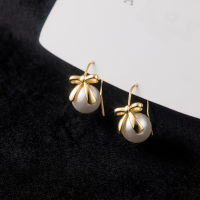 wholesale S925 Sterling Silver Elegant Butterfly with Pearl Summer Earrings for Commuting, Minimalist Retro Style Ear Hooks M01669-S925 silver pair gold model 925 silver