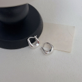 wholesale S925 Sterling Silver French-style Minimalist Hoop Earrings for Women, Korean Dongdaemun Spring Summer New Arrival Small Design Earrings-0-1