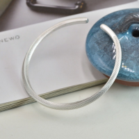 wholesale 999 Silver Chinese Style Fishbone Pattern Möbius Bracelet Solid Silver Jewelry with Personalized Totem Open-Ended Bangle-Fishbone bracelet (approximately 15 grams)  Pure silver