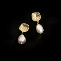 wholesale Metal Baroque Natural Pearl Earrings for Women, Vintage Handmade Design High-End Trendy Earrings, Popular on TikTok Live-xb193-gold