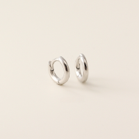 wholesale S925 Sterling Silver Minimalist Korean Plain Circle Round Ear Studs Light Surface Multiple Sizes Stackable Ear Hoops-5mm platinum 925 silver