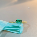 wholesale S925 Sterling Silver Electroplated 18K Gold Vintage Light Luxury Ins Style Small Sugar Cube Emerald Ring for Women-0-1