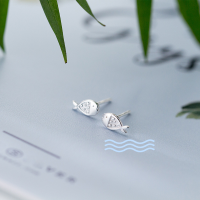 wholesale S925 Sterling Silver Small Fresh Cute Fish Ear Studs Mini Marine Animal Ear Accessories for Women E6706-S925 silver pair 925 silver