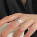 wholesale S925 silver hollow-out leaf ring for women, small and unique, fashionable with a sense of sophistication, feather leaf ring, versatile-0-1