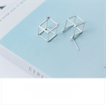 wholesale Sterling silver ear clips with a Korean-Japanese style, three-dimensional cube design, elegant geometric-shaped ear accessories E6149-0-3