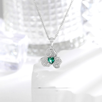 wholesale Sterling Silver S925 Emerald Three-Dimensional Clover Necklace for Women, Elegant and Luxurious Advanced Sense Jewelry,-Emerald Clover Necklace / Approx. 3.12g  DZ017766