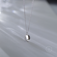 wholesale S925 Sterling Silver Irregular Textured Oval Ultra-Thin Minimalist Niche Design Necklace for Her Birthday Gift-Platinum 925 silver