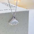 wholesale [Silver] Maker S999 Silver White Shell Ginkgo Leaf Diamond Inlay Necklace Fashion Light Luxury Temperament Women Korean Version Small Sense Collarbone Chain-0-5