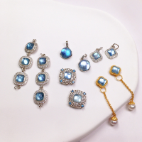 wholesale S925 gold-plated silver natural aquamarine triple connector four-leaf clover pendant accessory for DIY handmade bracelet and necklace-Four-leaf clover pendant