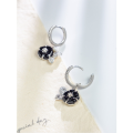 wholesale 925 Sterling Silver High-Quality Periwinkle Flower Ear Clips for Women, Elegant Black Agate French Vintage Earrings-0-2