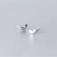 wholesale S925 Sterling Silver Mini Cute Small Silver Bean Heart Stud Earrings for Women, Fresh and Simple Polished Heart-shaped Ear Piercing Jewelry E5826-S925 silver pair silver model 925 silver