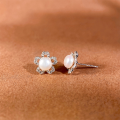 wholesale S925 Sterling Silver Petal Freshwater Pearl Earrings for Women, Floral Stud Earrings, Minimalist, Niche, Retro, Elegant, and Chic-0-2