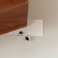 wholesale S925 Sterling Silver Little Red Book Same Style Popular Black Agate Heart Stud Earrings for Women, Small and Exquisite, Luxurious and Delicate Ear Accessories-0-2