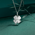 wholesale S925 sterling silver four-leaf clover synthetic cat's eye stone necklace, fashionable and exquisite trendy neck accessory D9910-0-0
