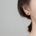 wholesale S925 silver black and white drip glaze ear clips Korean version minimalist and stylish small hoop earrings cartilage stud earrings E7020-0-8