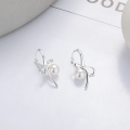 wholesale S925 sterling silver sweet style viral bow-shaped spliced pearl ear cuff small designer earrings-0-2