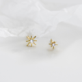 wholesale S925 sterling silver stud earrings for women, Korean-style ultra-sparkling delicate single diamond star, sweet and ethereal star earrings G6237-0-4