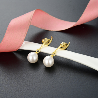 wholesale S925 silver cold and chic tassel-style jewelry earrings, Japanese and Korean version pearl earrings, elegant women's earrings for wholesale-Earrings with plastic earplugs>925 silver