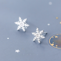 wholesale S925 Sterling Silver Winter Snowflake Earrings for Women, Elegant and Fresh Sweet Christmas Snowflake Diamond-Studded Earrings G1931-S925 silver pair 925 silver