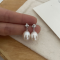 wholesale S925 Sterling Silver Natural Freshwater Pearl Earrings, French Vintage Style Versatile Small Floral Pearl Stud Earrings-0-2