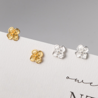 wholesale S925 Sterling Silver Fresh Sweet Exquisite Minimalist Advanced Niche New Four-Petal Flower Earrings M05924-S925 silver pair silver 925 silver