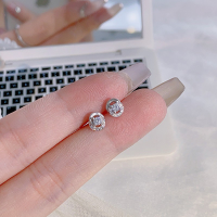 wholesale S925 Sterling Silver Fashion Round Zircon Small Floral Ear Studs Minimalist Earrings for Sleeping Hypoallergenic-Small Flower Earrings 925 Silver