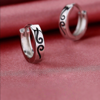 wholesale S925 Sterling Silver Maker's Tight Hoop Ear Cuff, Fashionable and Personalized Internet-Famous Retro Ear Accessory, Birthday Gift for Men and Women-Golden Hoop Earrings (a pair)  925 Silver