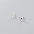 wholesale S925 Sterling Silver Narcissus Earrings Women, Forest Style Minimalist Personality Cute Five-Petal Flower Sweet Literary Ear Accessories G7090-0-1