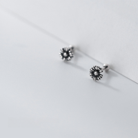 wholesale S925 silver Thai silver forest-style small daisy threaded ear studs vintage distressed petite earrings for women G7944-S925 Silver Earrings 925 Silver