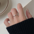 wholesale S925 sterling silver minimalist ins-style single diamond ring, elegant and sophisticated, high-end women's index finger ring R01386-0-2